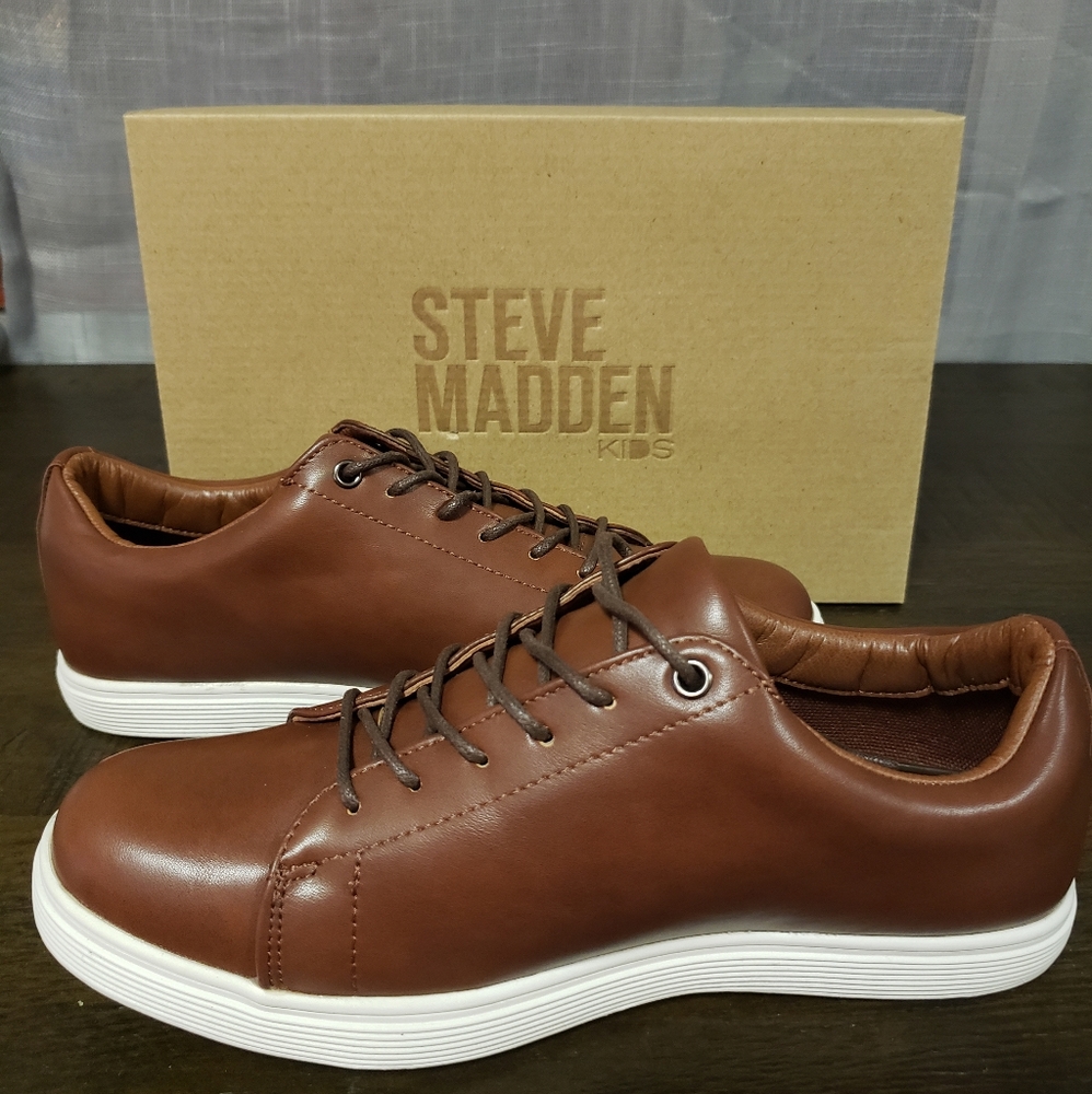 Steve Madden Youth Fashion Sneakers - Picture 1 of 7